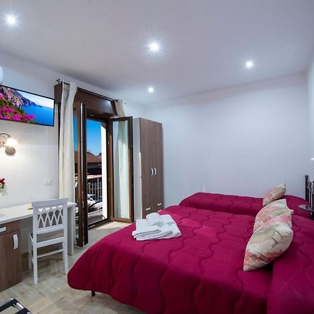 Il Ritrovo Degli Dei Bed & Breakfast Аджерола Екстериор снимка