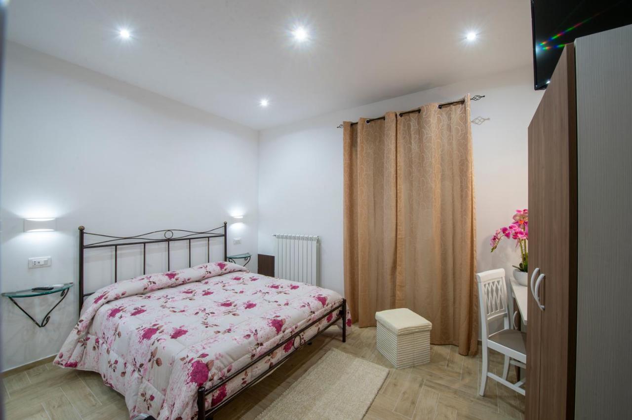 Il Ritrovo Degli Dei Bed & Breakfast Аджерола Екстериор снимка