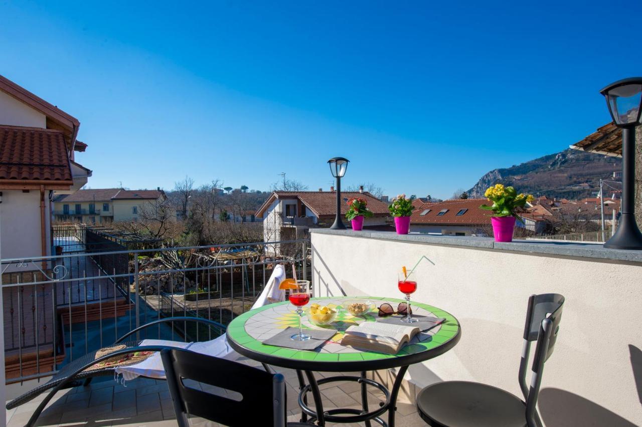 Il Ritrovo Degli Dei Bed & Breakfast Аджерола Екстериор снимка