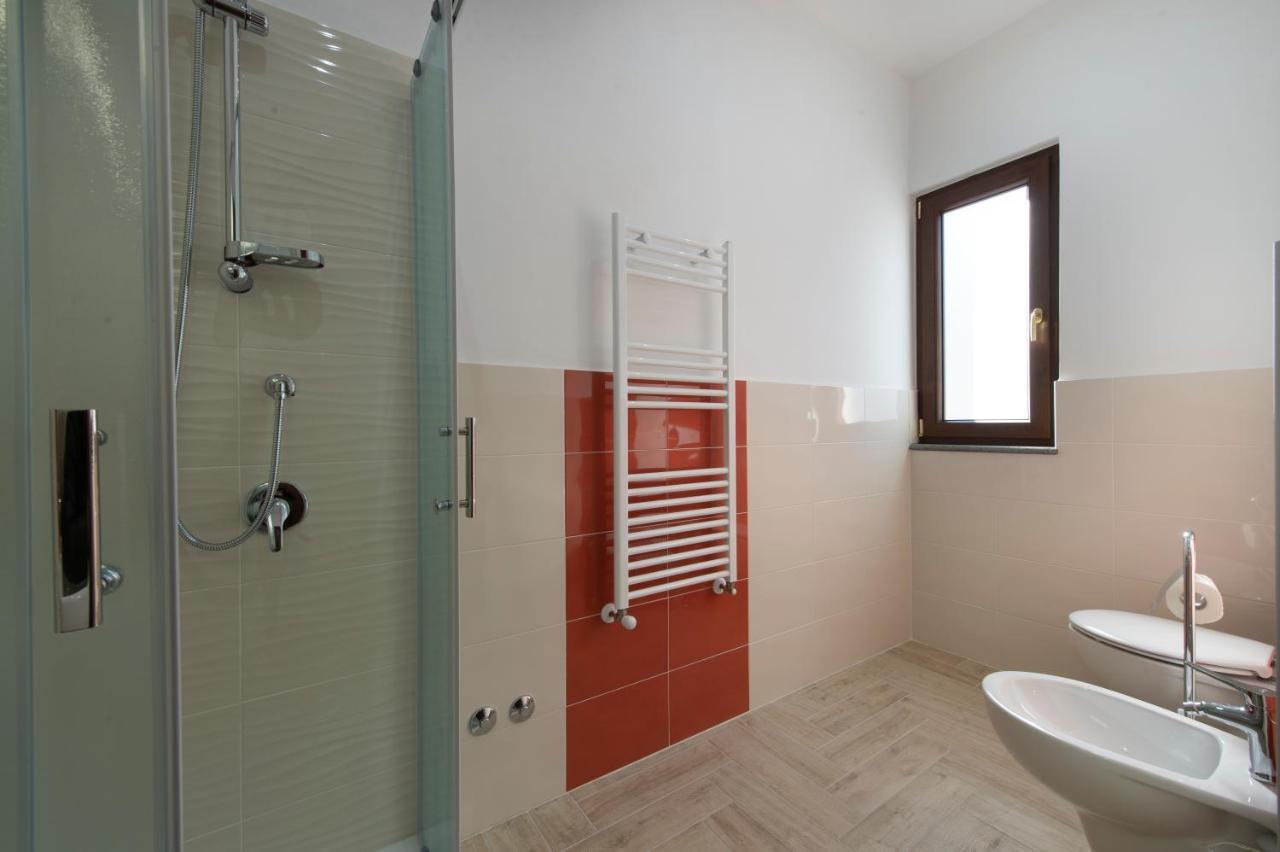 Il Ritrovo Degli Dei Bed & Breakfast Аджерола Екстериор снимка