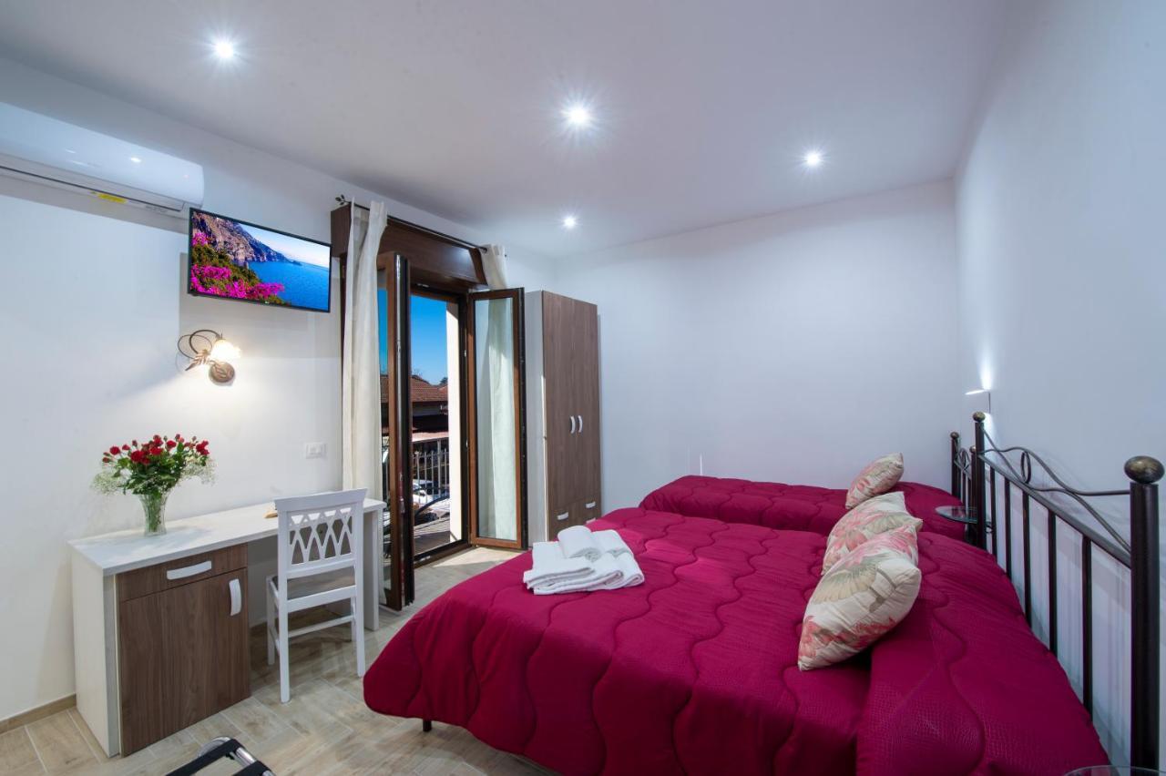 Il Ritrovo Degli Dei Bed & Breakfast Аджерола Екстериор снимка